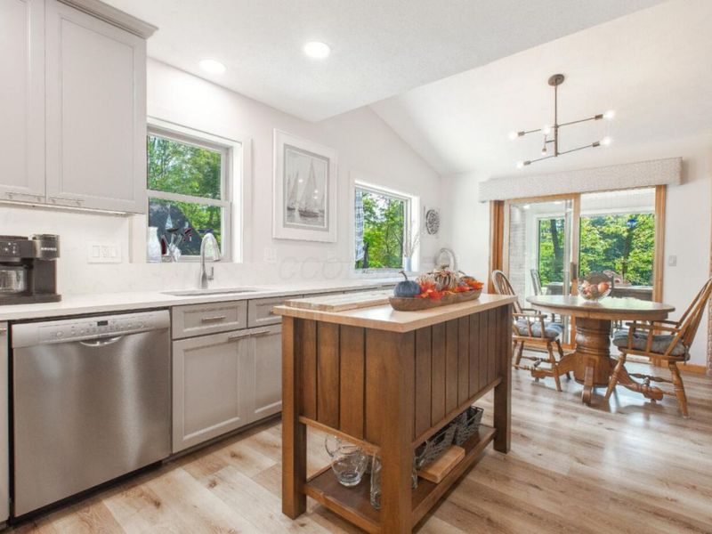 671 Courtland Drive, Howard, OH 43028 Photo 20