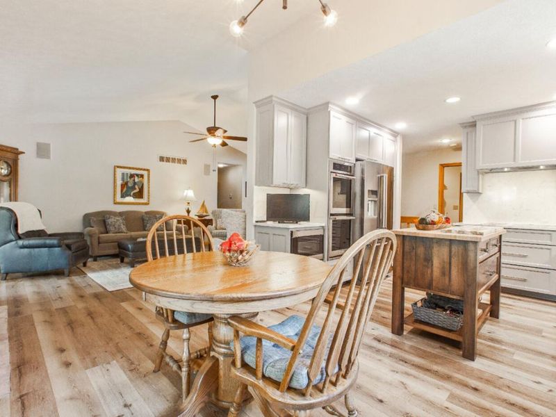 671 Courtland Drive, Howard, OH 43028 Photo 23