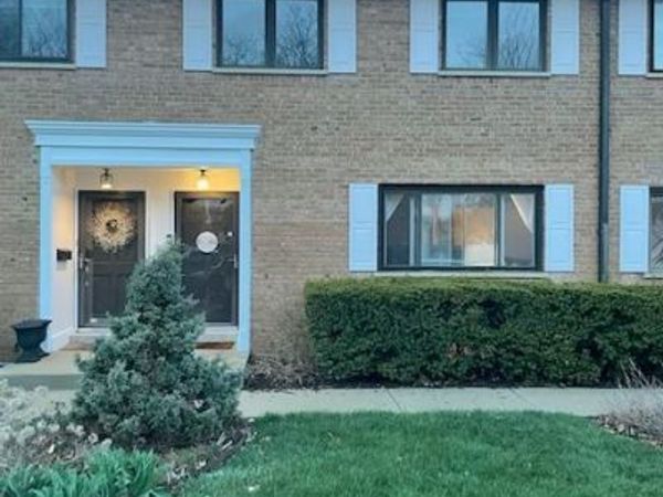 300 Unit 2 Duane Street , Glen Ellyn, IL 60137