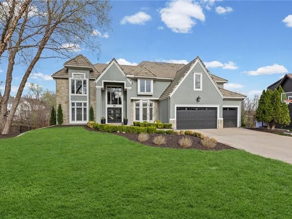 4246 W 150 Terrace, Leawood, KS 66224