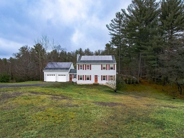 261 Greenwich Rd, Ware, MA 01082