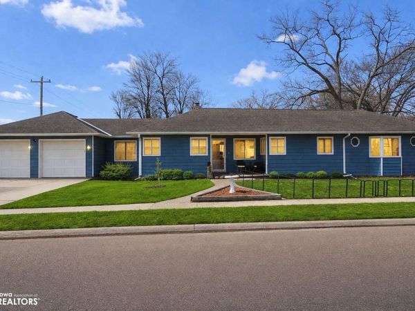 108 S Franklin Street, Lake Mills, IA 50450