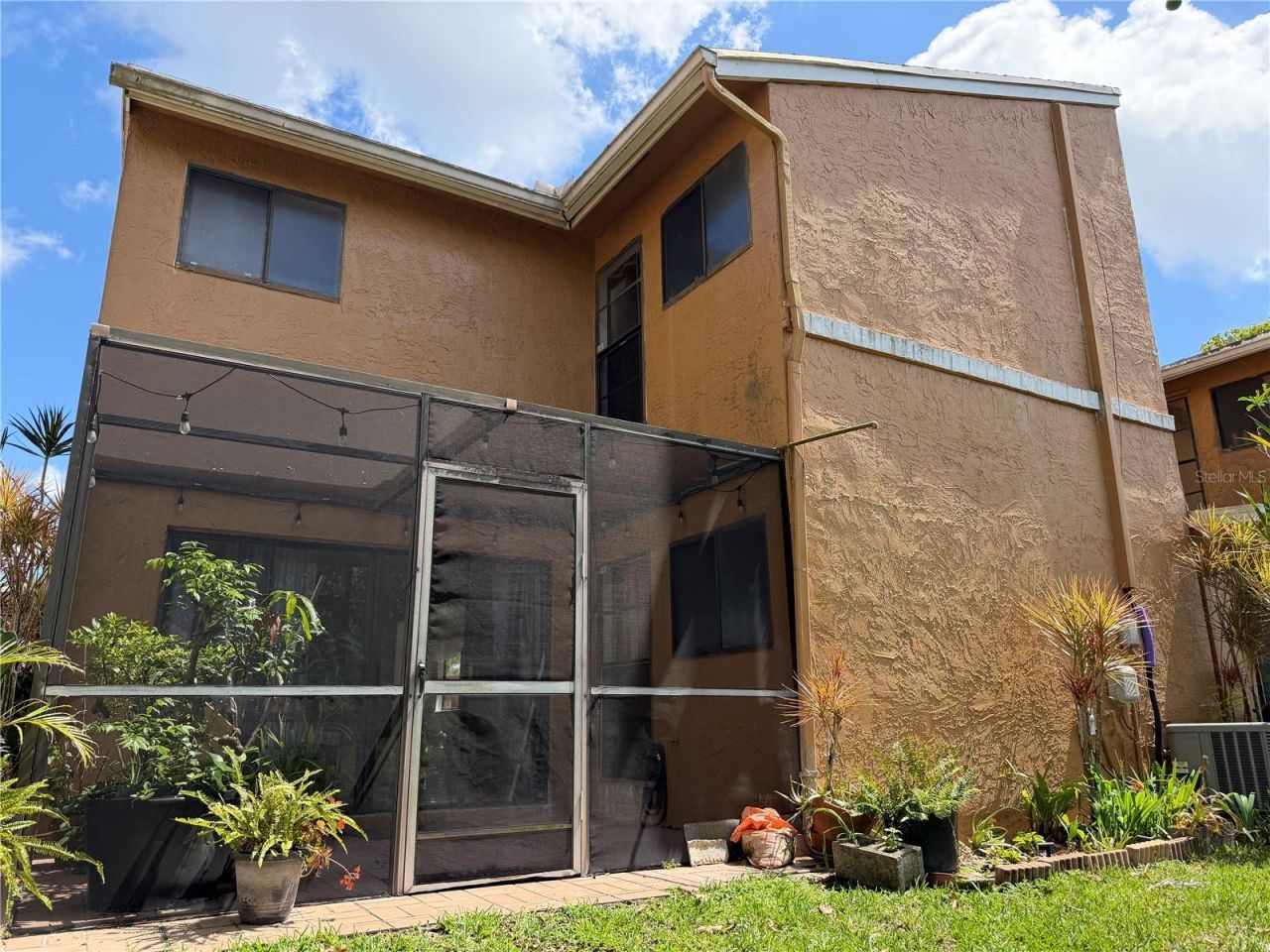 8091 NW 71st Court , Tamarac, FL 33321 Photo