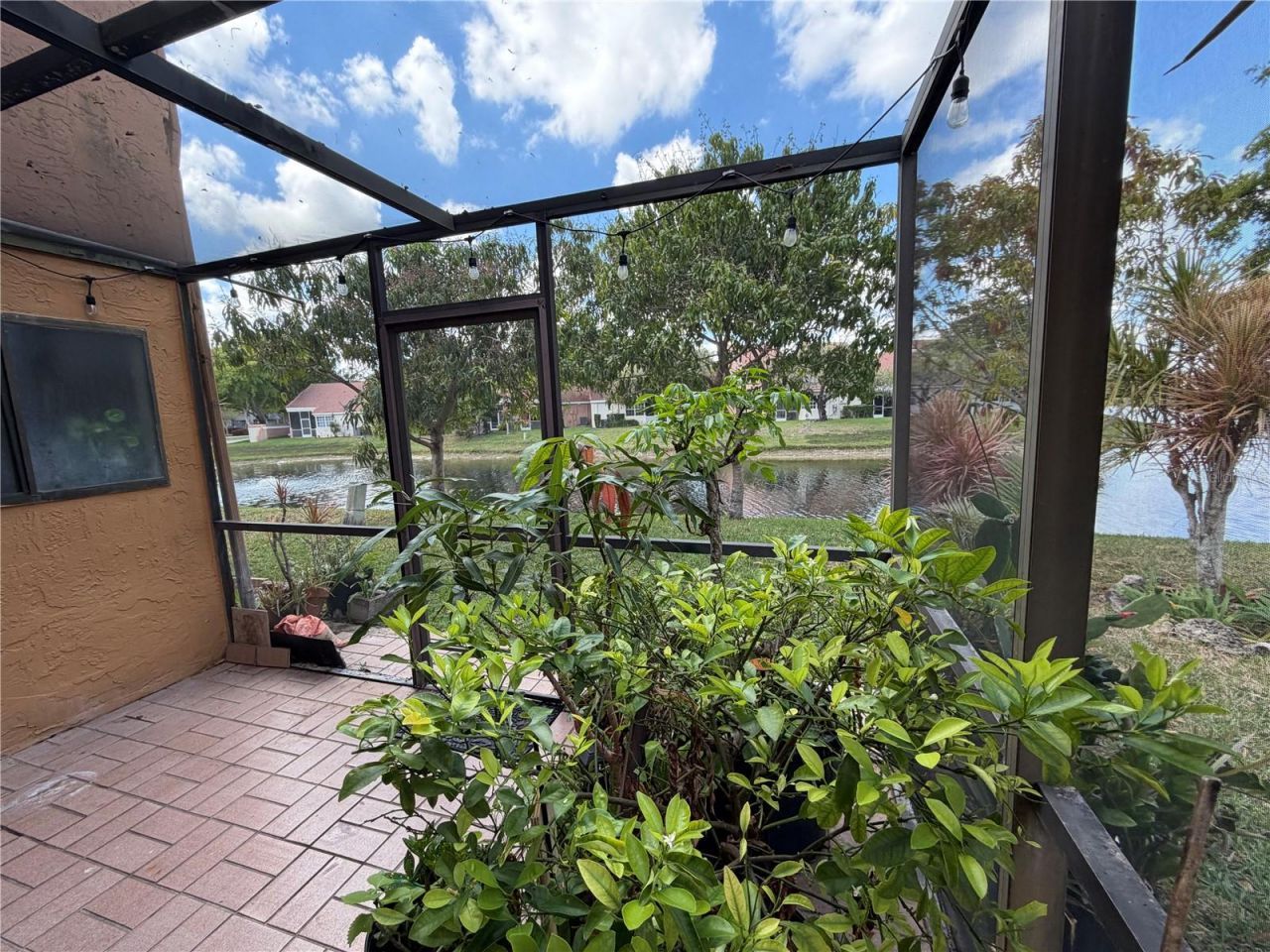 8091 NW 71st Court , Tamarac, FL 33321 Photo