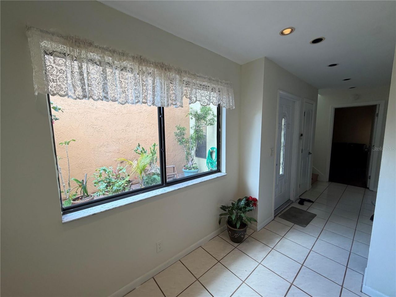 8091 NW 71st Court , Tamarac, FL 33321 Photo