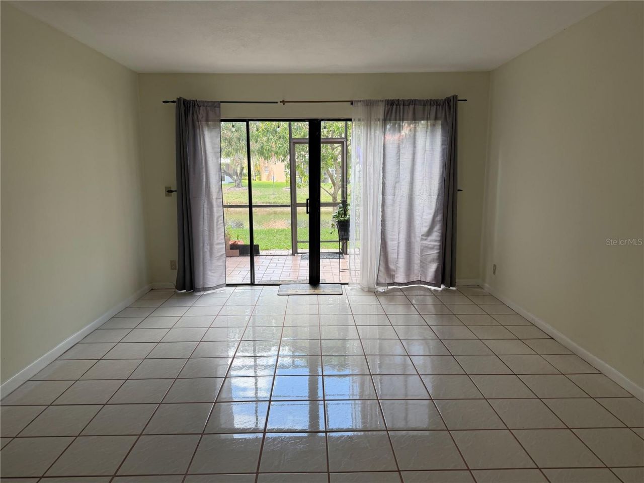 8091 NW 71st Court , Tamarac, FL 33321 Photo