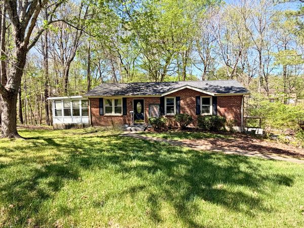 2721 Dove Ct, Clarksville, TN 37040