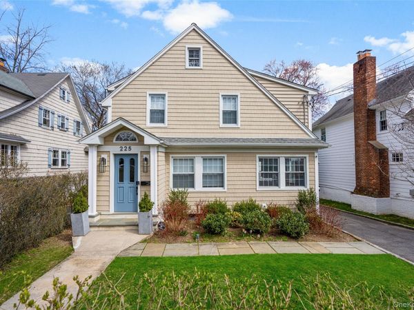 225 Larchmont Avenue, Larchmont, NY 10538