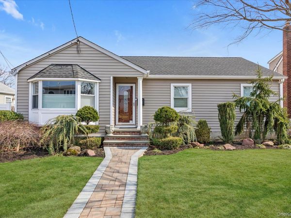 2382 Garfield Street , North Bellmore, NY 11710
