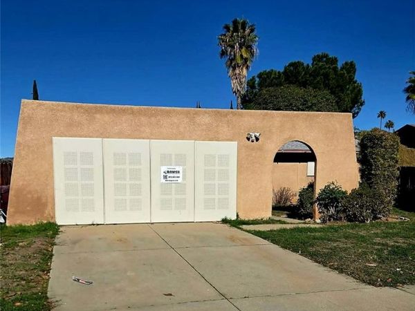 24638 Hemlock Avenue , Moreno Valley, CA 92557