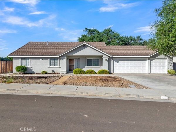 901 Sleepy Hollow Road , Paso Robles, CA 93446