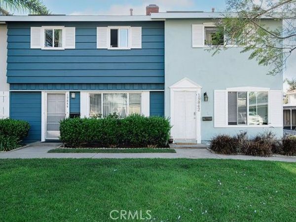 19842 Cambridge Lane, Huntington Beach, CA 92646