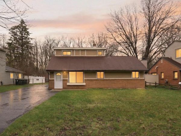 24432 Kensington Street, Taylor, MI 48180