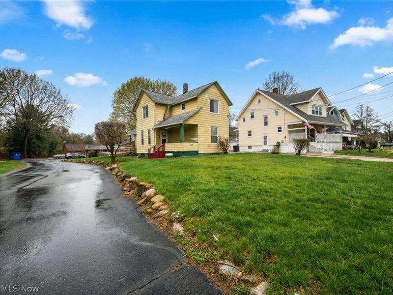 307 E Glenwood Avenue , Akron, OH 44310 Photo 2