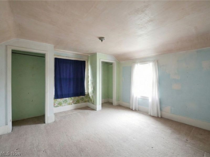 307 E Glenwood Avenue , Akron, OH 44310 Photo 6