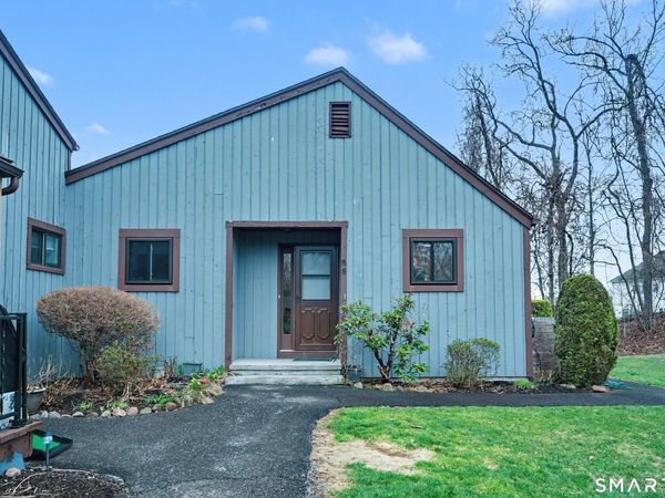8 Shepard Hill, Unit 8, Hamden, CT 06514