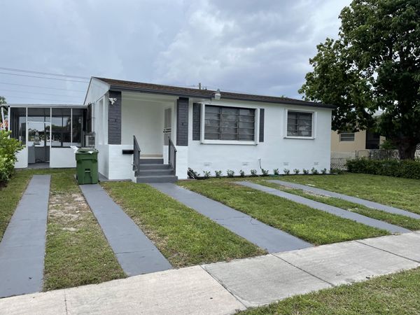 41 W 64th Street, Hialeah, FL 33012