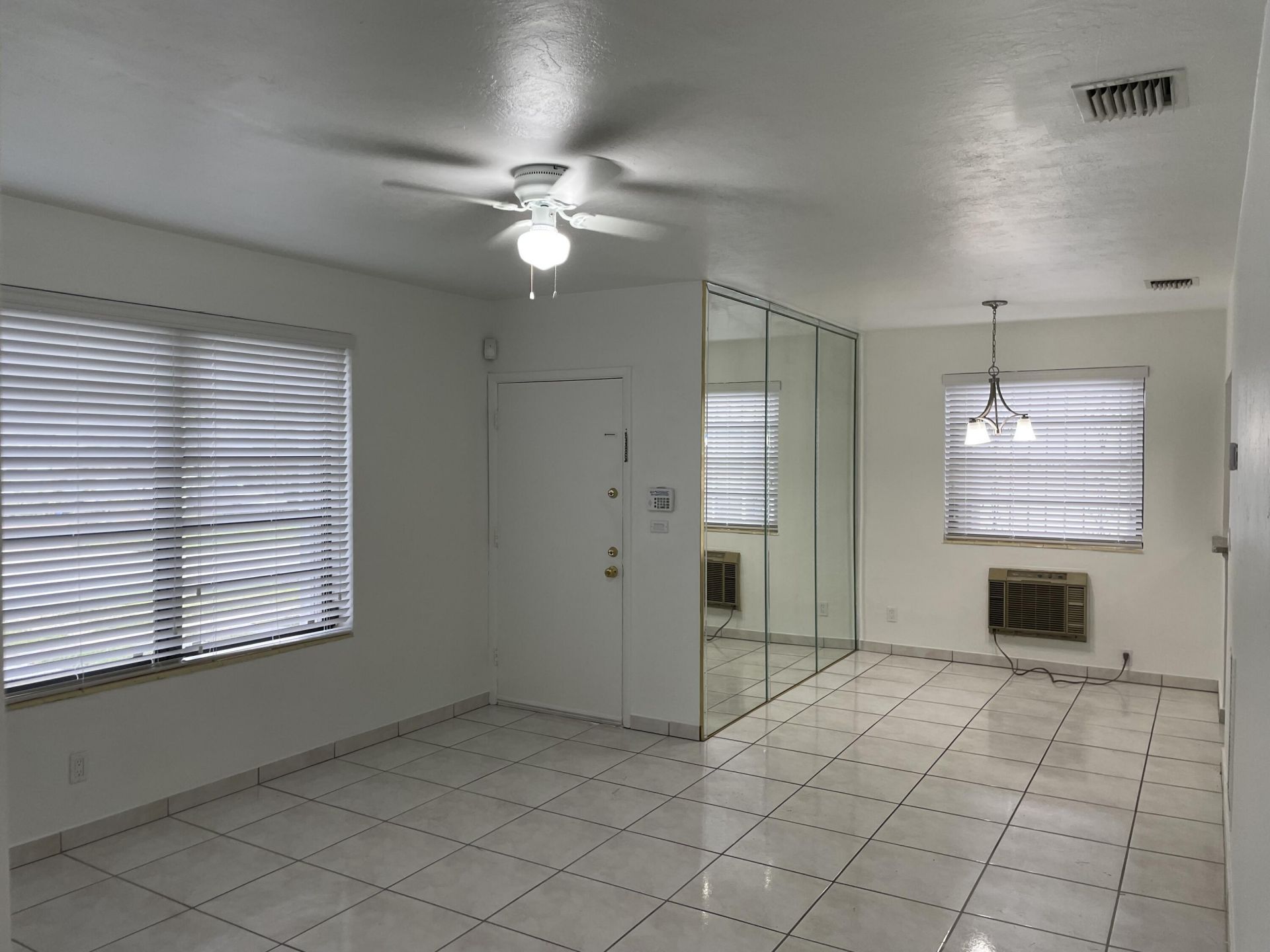 41 W 64th Street, Hialeah, FL 33012 Photo