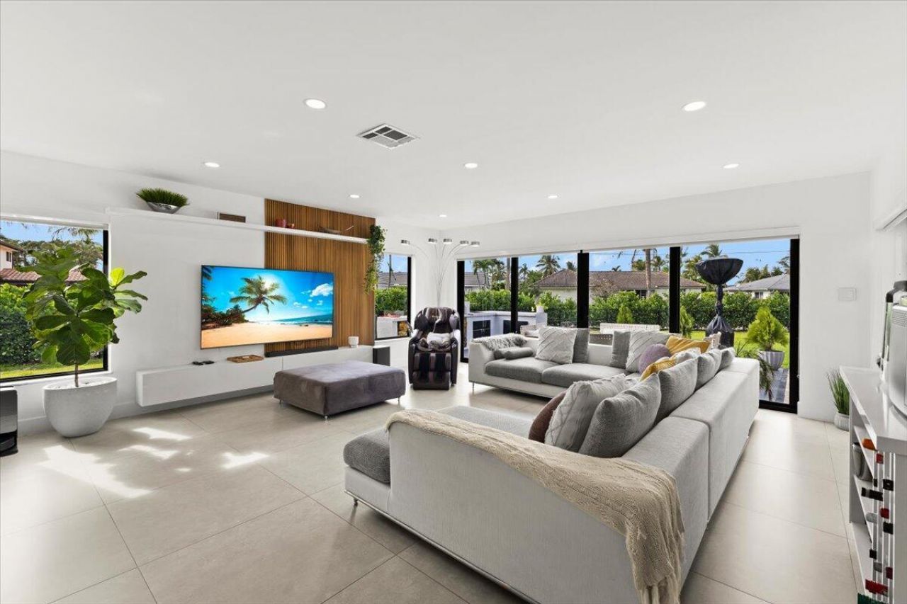 1049 W Palmetto Park Road, Boca Raton, FL 33486 Photo