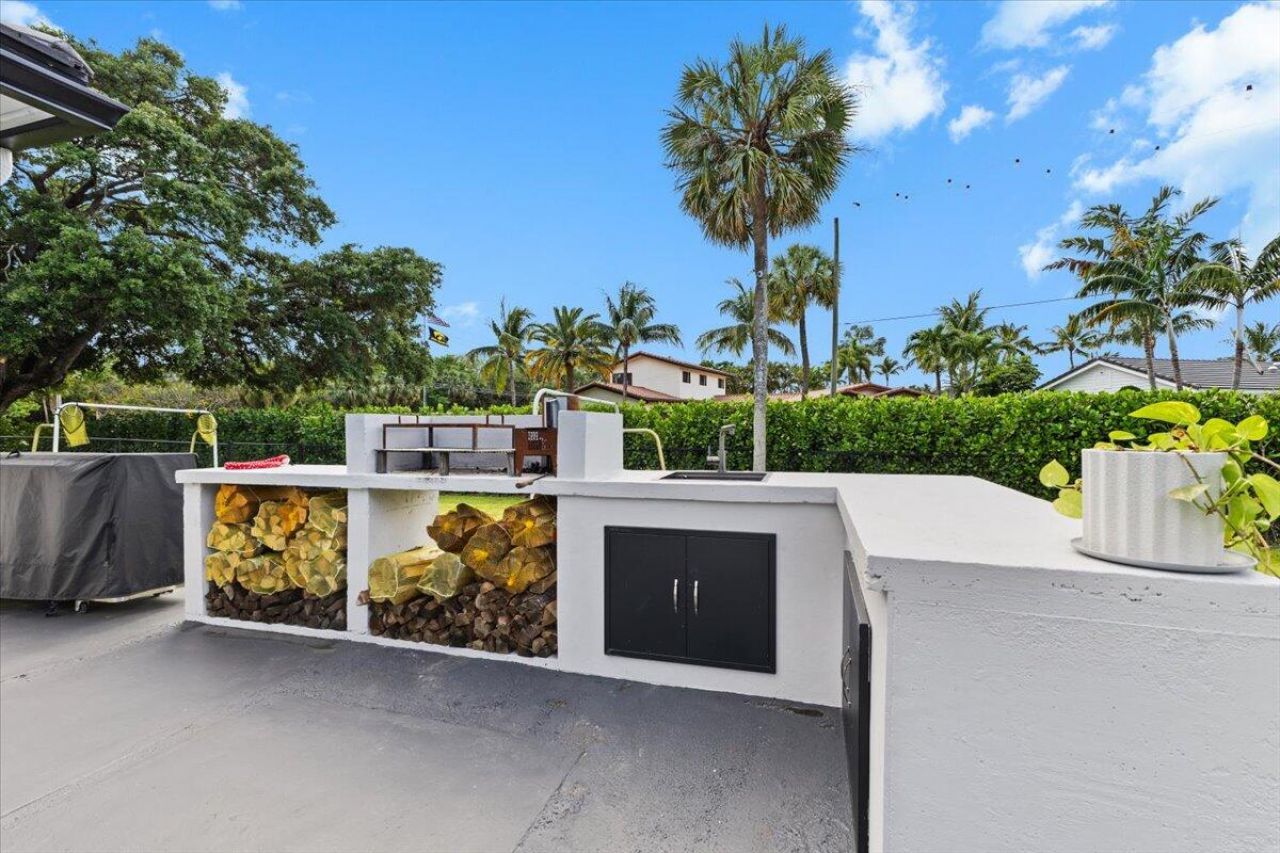 1049 W Palmetto Park Road, Boca Raton, FL 33486 Photo