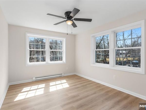 127 Main Street 2B, BLOOMINGDALE, NJ 07403