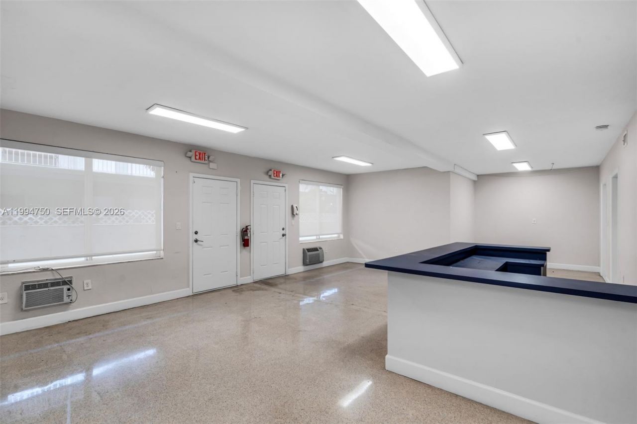1214 Alton Rd, Miami Beach, FL 33139 Photo