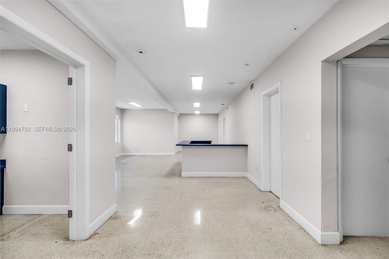 1214 Alton Rd, Miami Beach, FL 33139 Photo