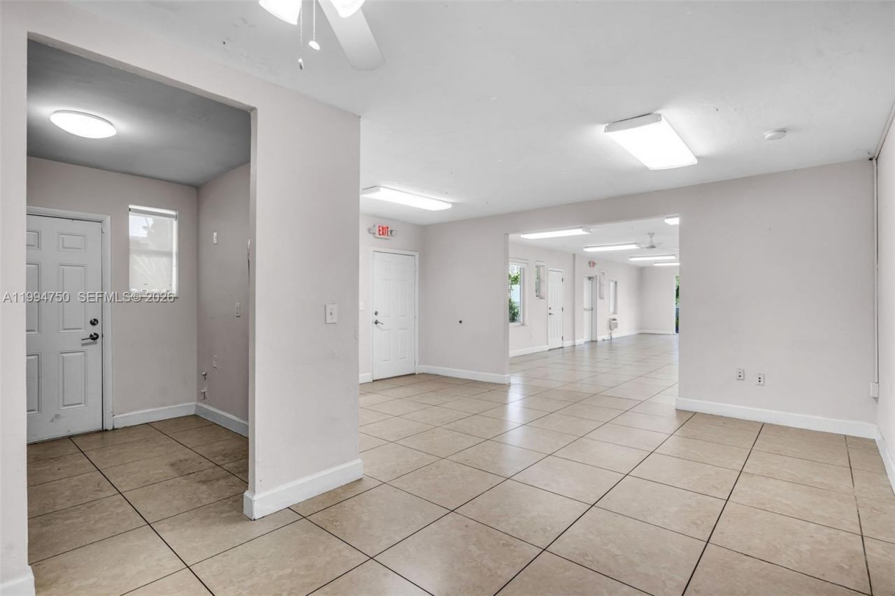 1214 Alton Rd, Miami Beach, FL 33139 Photo