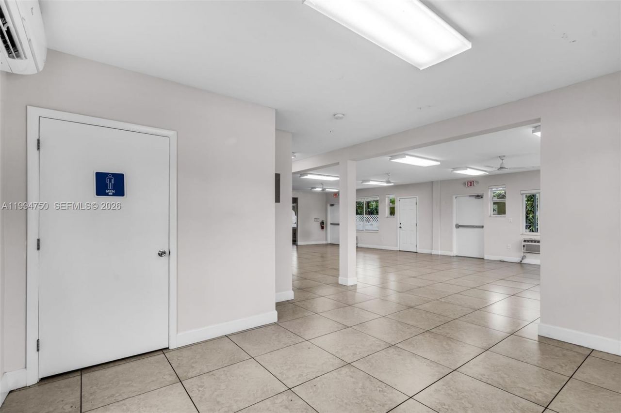 1214 Alton Rd, Miami Beach, FL 33139 Photo