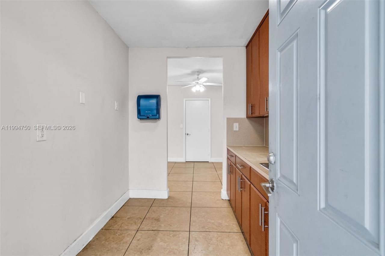 1214 Alton Rd, Miami Beach, FL 33139 Photo