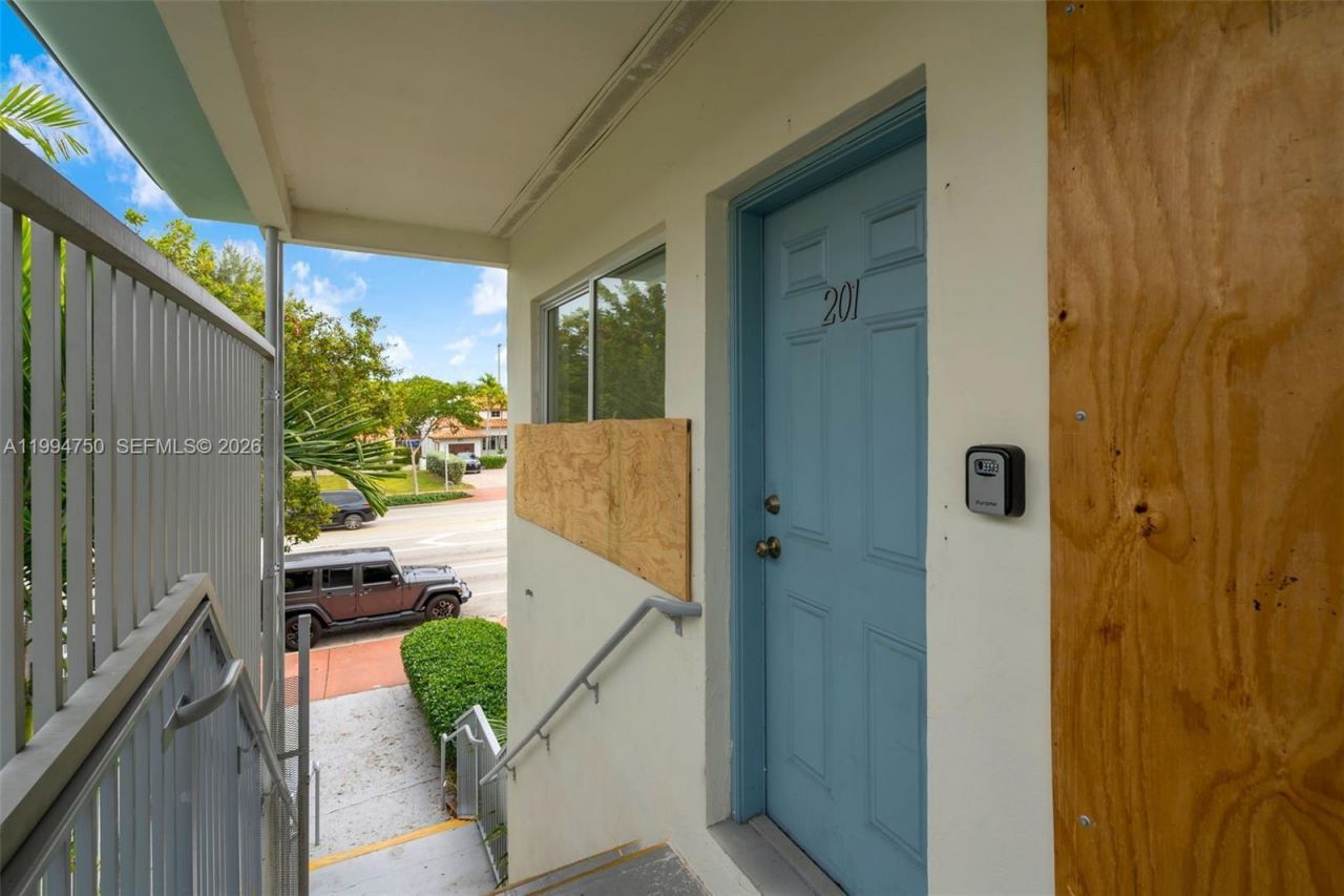 1214 Alton Rd, Miami Beach, FL 33139 Photo