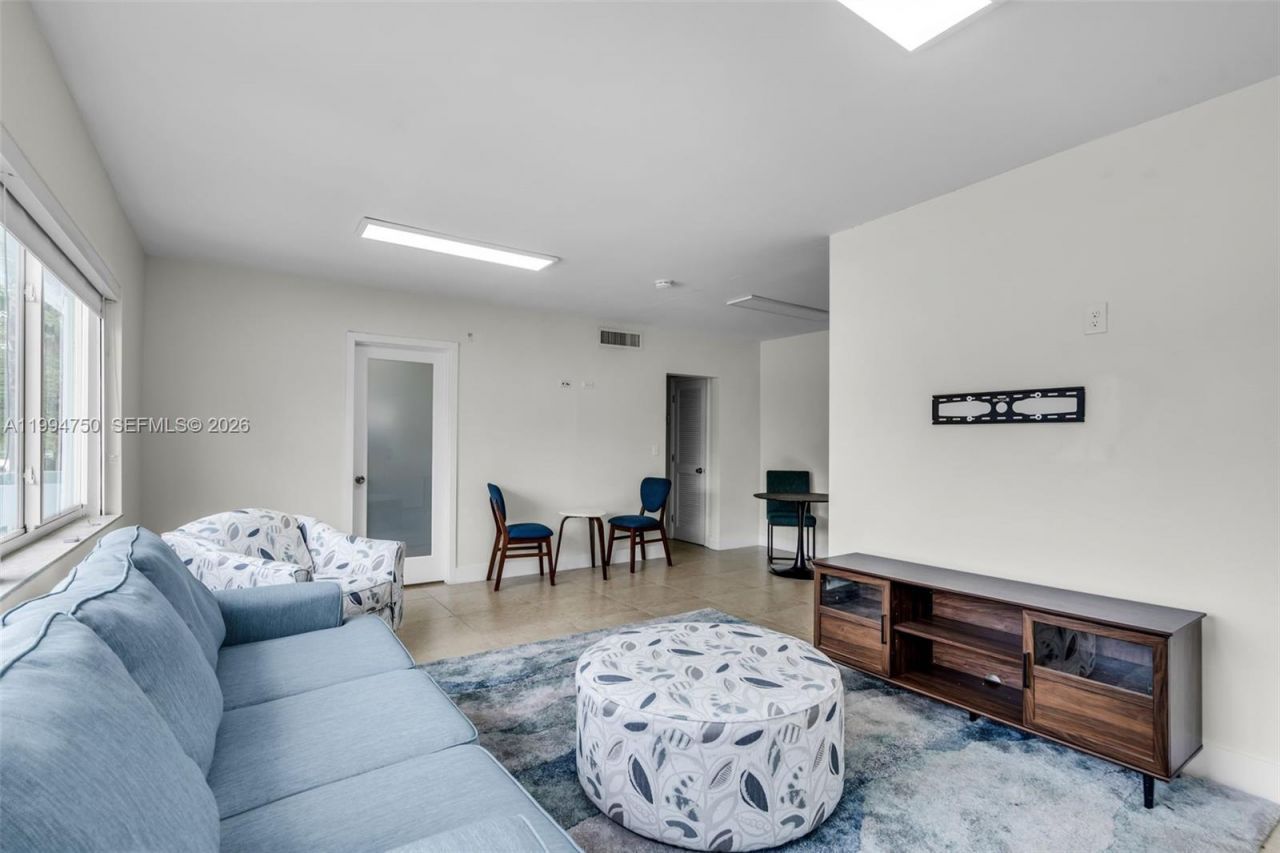 1214 Alton Rd, Miami Beach, FL 33139 Photo