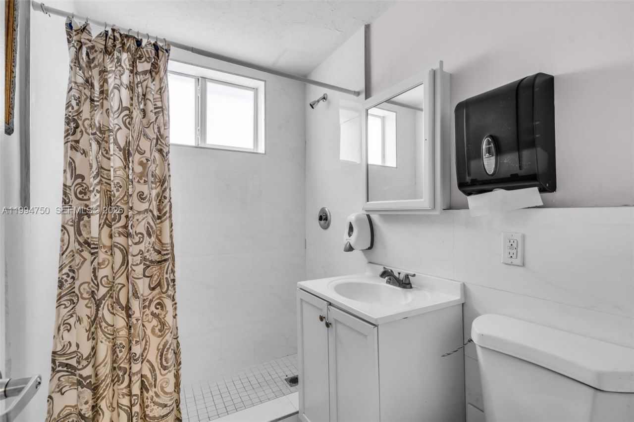 1214 Alton Rd, Miami Beach, FL 33139 Photo
