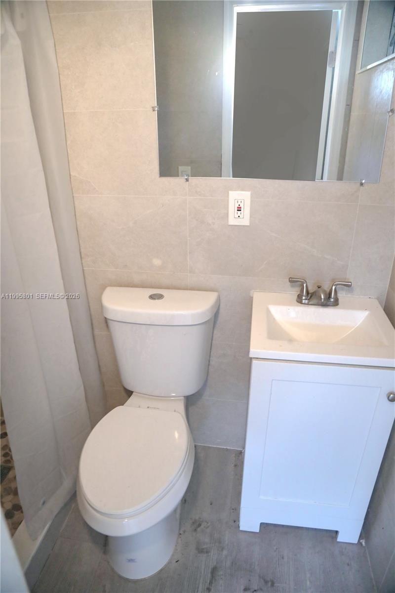 270 NW 35th St, Miami, FL 33127 Photo