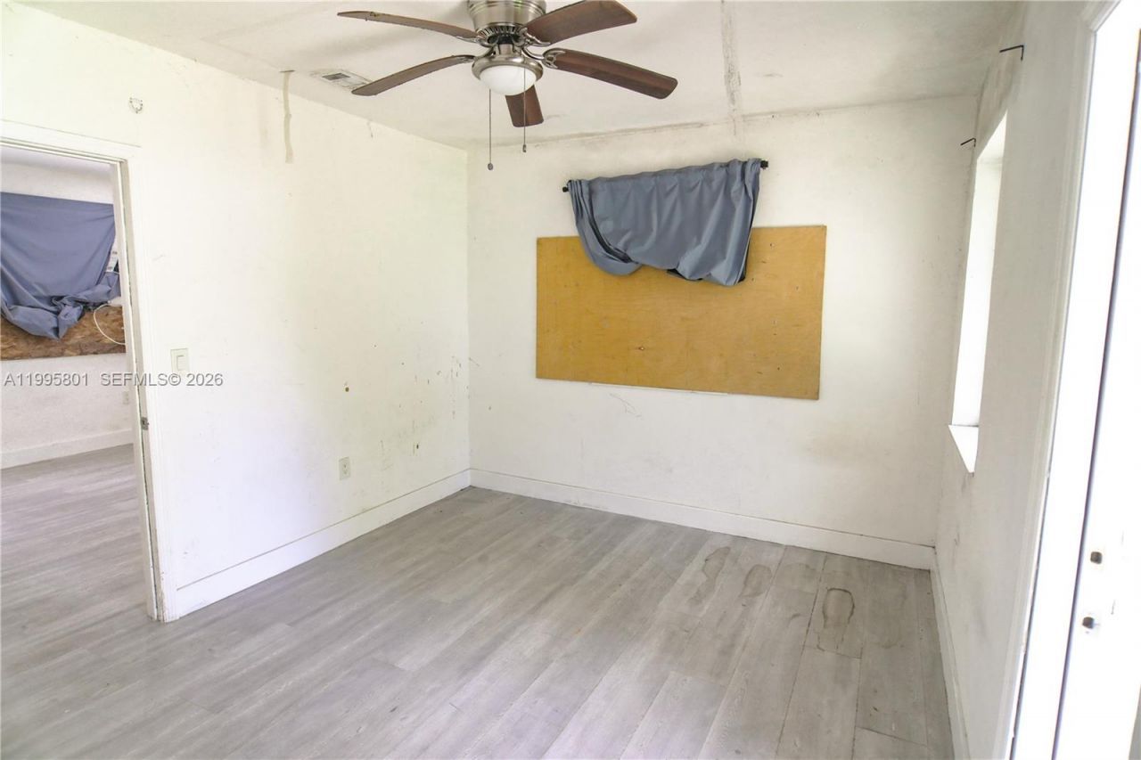 270 NW 35th St, Miami, FL 33127 Photo