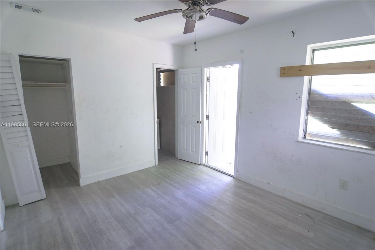 270 NW 35th St, Miami, FL 33127 Photo