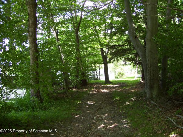 Sturges Road, Eynon, PA 18403