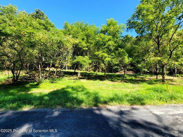 607 Evergreen Drive, Falls, PA 18615