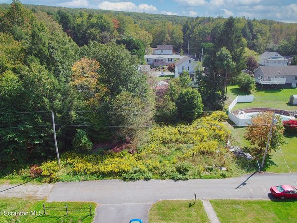 121 Delaware Street, Simpson, PA 18407