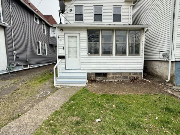 61 Bowman Street, Wilkes-Barre, PA 18702