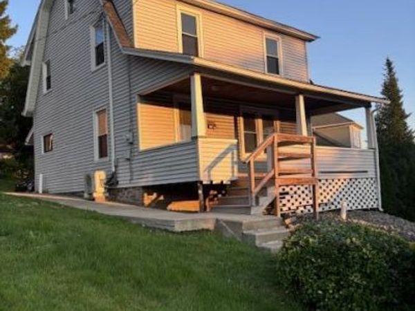 118 N State Street, Clarks Summit, PA 18411