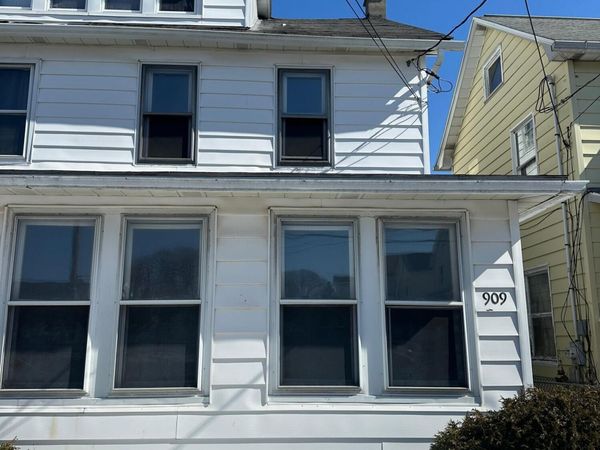 909 Birkbeck Street, Freeland, PA 18224