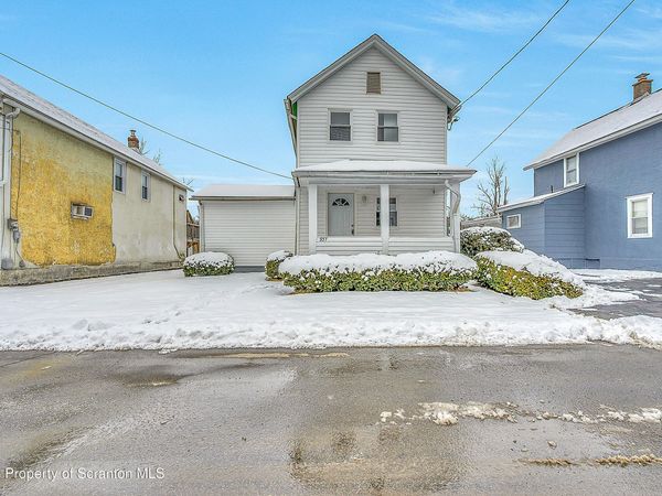 937 Mary Street, Throop, PA 18512