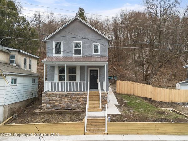 86 Birkett Street, Carbondale, PA 18407