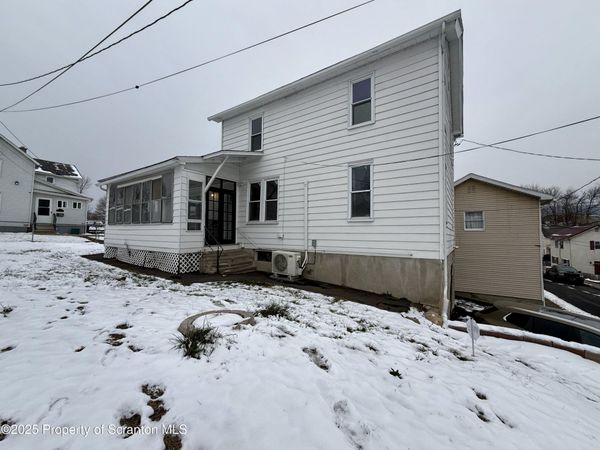 115 W High Street, Taylor, PA 18517