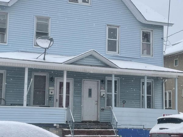 527 Minooka Avenue, Moosic, PA 18507