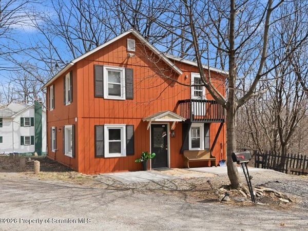 22 Quay Avenue, Mt. Pocono, PA 18344