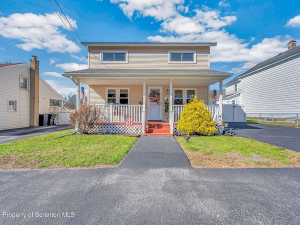 1061 Springbrook Avenue, Moosic, PA 18507