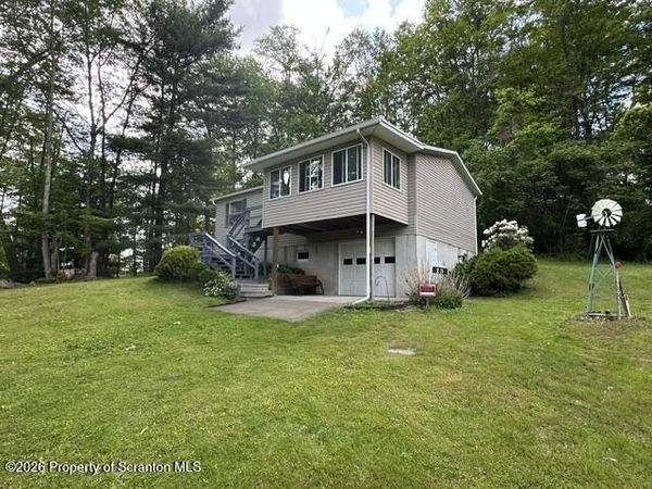 13 Hillside Drive, Nicholson, PA 18446