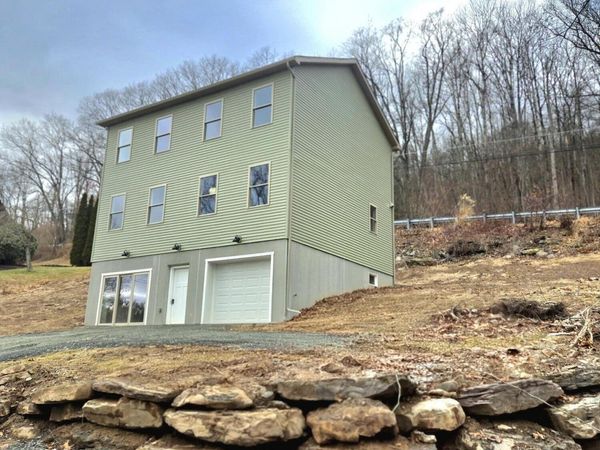 7 1/2 LakeView Drive, Tunkhannock, PA 18657